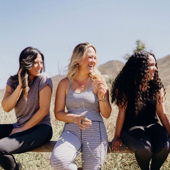 Carly Jean Los Angeles Striped “Sedona” Leggings. Black & White, size Small - Picture 5 of 13